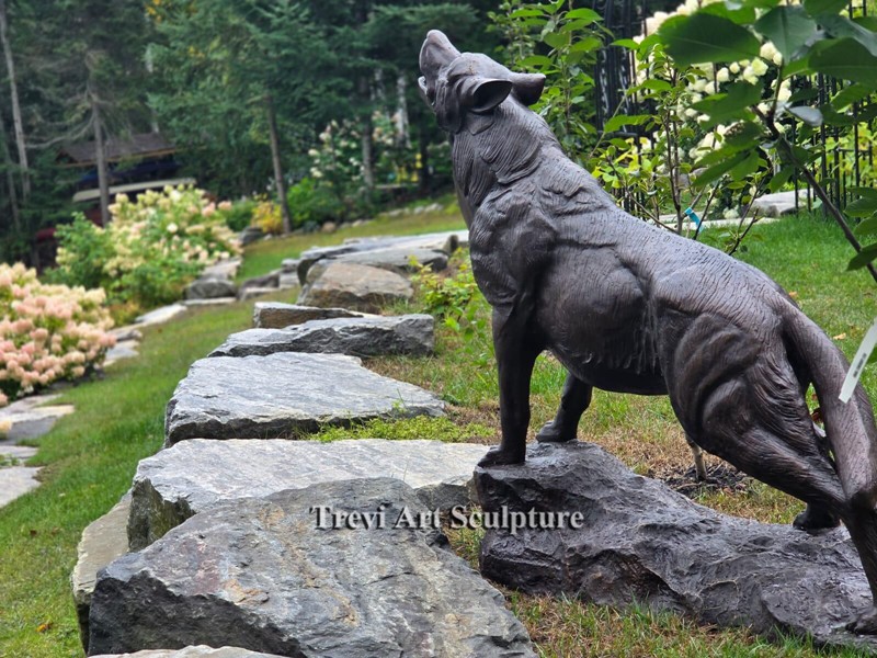howling wolf statue feedback