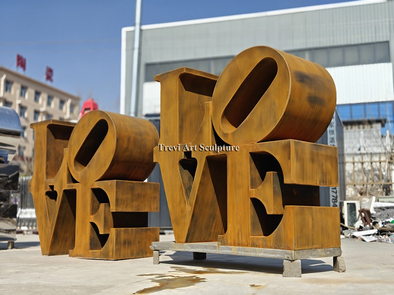 love letter sculptures