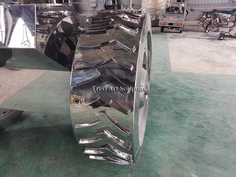 Stainless steel tractor sculpture details