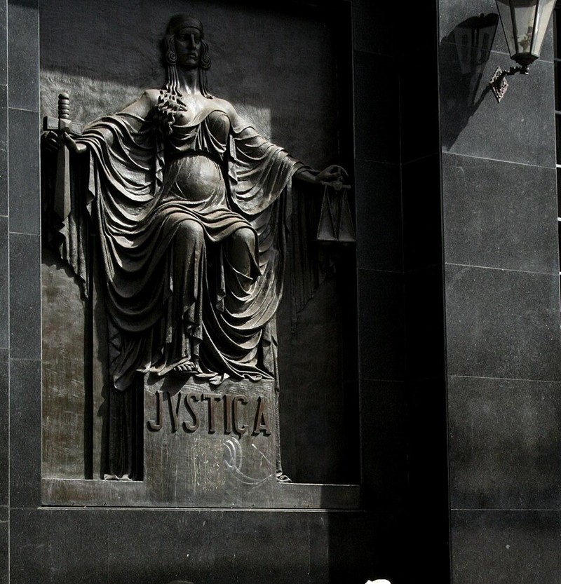 Justiça, high-relief in front of Justice Palace, Campinas, Brazil